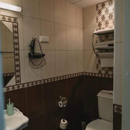 فيلة Oeoebikuoru Rõuge